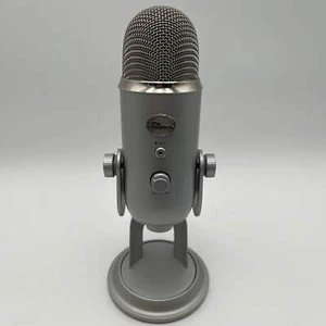 Blue Yeti 20 Hz - 20 kHz Multi-Pattern USB Microphone 888-000368 Silver - Photo 1/7