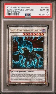Black Winged Dragon PSA 10 - MP24-EN028 - Quarter Century Rare - Yugioh - Foto 1 di 2