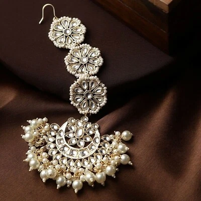Joyería étnica para la frente Maang Tikka perla kundan tono dorado indio para mujeres y niñas Foto 1 de 4