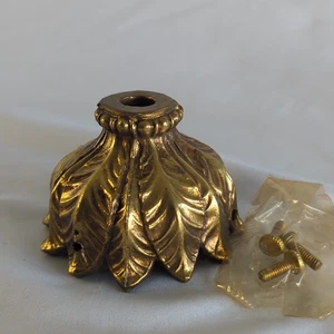 L&L WMC Brass Colored Metal Shade Holder #8603 Screws 1/2" Top Opening 3" Wide - Picture 1 of 4