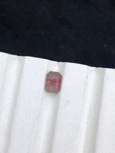 2,06 ct natürlicher geschliffener Turmalin nach Farbe Smaragdform Edelstein aus Afghanistan - Bild 1 von 6
