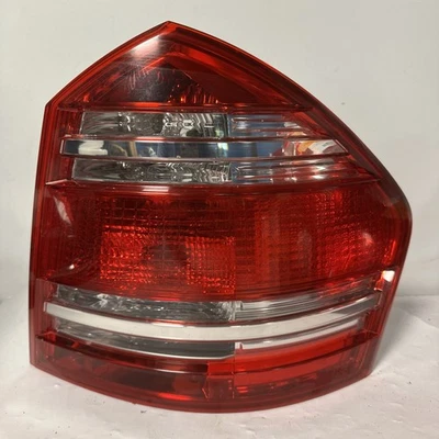 2007 MERCEDES GL450 Right Passenger Tail Light Assembly OEM Used O5 Foto 1 de 4