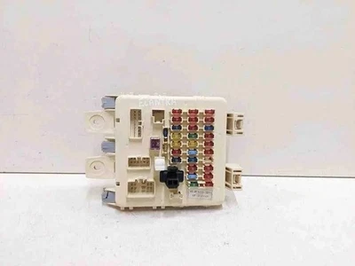 Modulo scatola fusibili HYUNDAI ELANTRA berlina XD 911102D001 0212110426 2.00 32724678 - Immagine 1 di 4