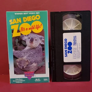 VHS San Diego Zoo - It's a Wild Life! Souvenir video *BUY 2 GET 1 FREE* - Picture 1 of 3