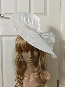 white large straw fascinator millinery burlesque headband wedding hat - Picture 1 of 3