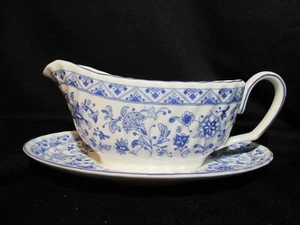 Minton Shalimar Gravy Boat & Stand Blue Bone China Dinnerware Made in England - Picture 1 of 3