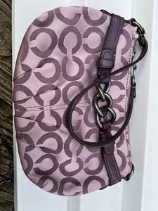 Sanft gebraucht, süß, CC Logo, COACH, lila, Handgelenktasche, Tasche/Geldbörse - Bild 1 von 12