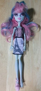 Monster High Doll Rochelle Scaris City of Frights - Afbeelding 1 van 4