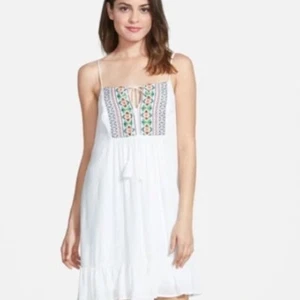 Way-In Dress Womens size Large embroidered Sleeveless Boho tassels white New - Picture 1 of 10