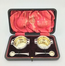 Fine Edwardian Silver Arts & Crafts Salts & Spoons Josiah Williams & Co 1900s