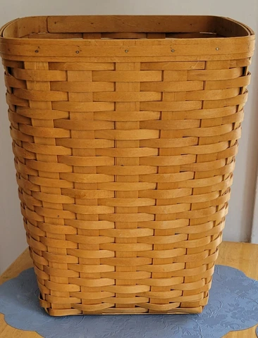 Longaberger Medium Waste Basket & Protector 1998 Excellent Condition Cover