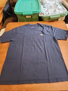 Tommy Bahama Relax Men's LARGE S/S Blue 'Meat And Greet' T-Shirt EUC. SB3 - Picture 1 of 9