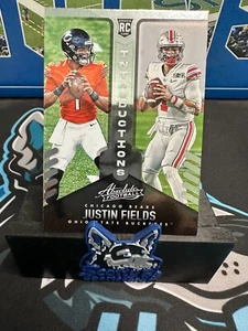 2021 Panini Absolute - Introductions Justin Fields #INT-8 (RC) - Bears - Picture 1 of 3