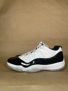 Raro. Taglia UK 11,5 - Jordan 11 Retro Low Emerald - Foto 1 di 5