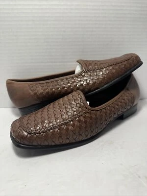 Zapato mocasín para mujer St. Johns Bay en muy buena condición tejido de cuero marrón talla 8 M PB-1 Foto 1 de 4