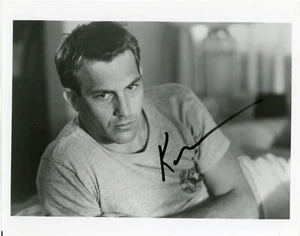 Kevin Costner - Signiertes Foto - Bild 1 von 1