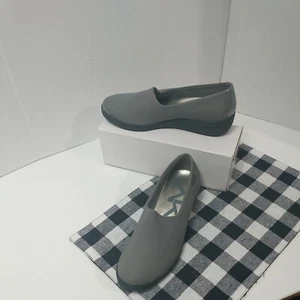 ANNE KLEIN SPORT WOMANS SHOES SLIP-ON SNEAKERS WEDGE GRAY 9.5M - Picture 1 of 10