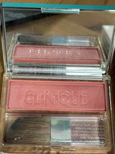 NUOVO CLINIQUE BLUSHING BLUSH POLVERE BLUSH #110 PREZIOSO POSY .21 OZ COMPATTO/PENNELLO - Foto 1 di 3