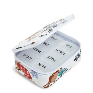 Vera Bradley Merry Mischief Snow Day Travel Pill Case Organizer 8 Compartments - Picture 1 of 1