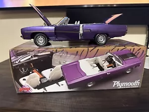 PREMIUM 1970 PLYMOUTH ROADRUNNER PLUM CRAZY PURPLE DIE CAST GMP - Picture 1 of 4