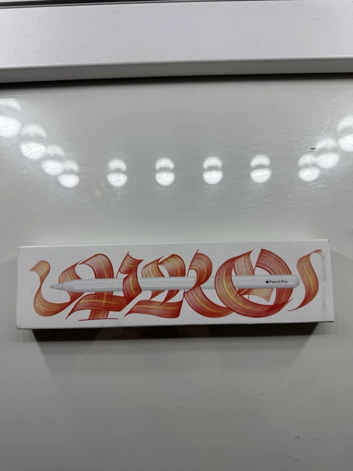 Apple Pencil Pro 2024 White, Compatible with iPad Pro, M4, iPad Air, M2.  - Image 1 of 4