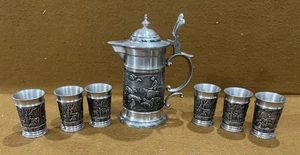Jarra de colección SKS Zinn 95 % JARRA DE PELTRE con 6 vasos de chupito ALEMANIA OCCIDENTAL anterior a 1990 - Imagen 1 de 18