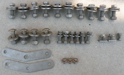 CADILLAC PARACHOQUES TRASERO TRASERO SOPORTE TUERCAS PERNOS ARANDELAS PLANAS REDONDAS 1966 66 OEM Foto 1 de 4