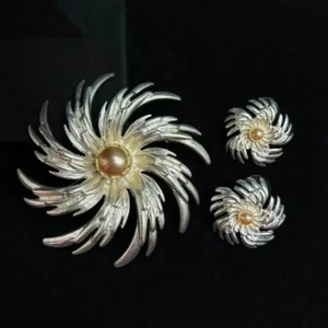 Vintage Middle Design Firework Pearl Brooches Earrings For Women Accessories Set - Picture 1 of 8