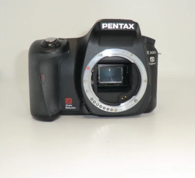 Pentax K K100D super 6.1MP Digitalkamera - Schwarz Body  FK 0147 - Bild 1 von 4