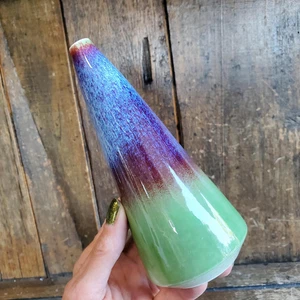 Blumenvase pastell lila blau grün Keramik glasiert gebändert 336 Gramm - Bild 1 von 12