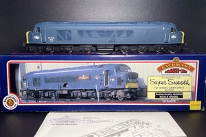 Bachmann 31-076 Class 46 Type 4 Peak Diesel Loco 46045 BR Blue - OO Gauge - Picture 1 of 16