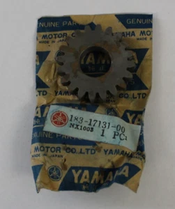 Yamaha AS2 HS1 YAS1 NOS 3rd Pinion Gear 183-17131-00 - Picture 1 of 2