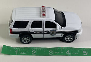 Welly 1/43 2008 Chevrolet Tahoe Police Vehicle #43607 White & Black SUV Diecast