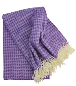 Decke Plaid mit Hahnentritt Muster 100% Wolle Violett mit Fransen Wohndecke - Picture 1 of 1