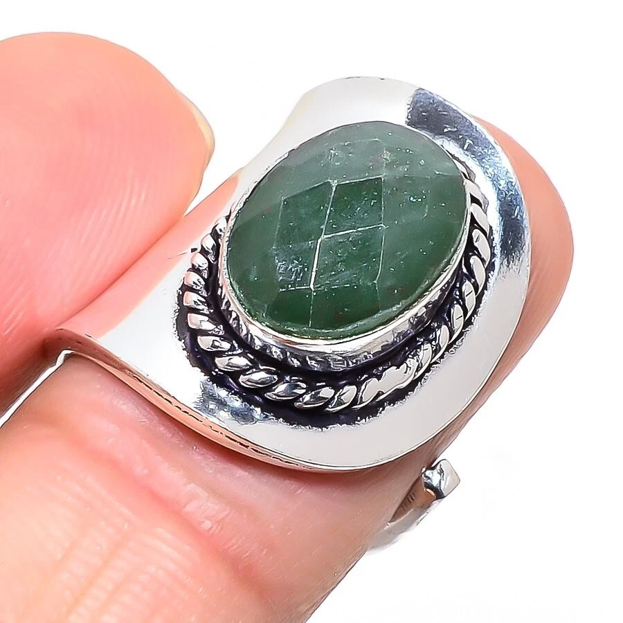 Anillo de joyería de plata de ley 925 hecho a mano con piedras preciosas de jadeíta verde tamaño 5,75 (EE. UU.) Foto 1 de 1