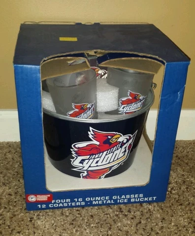 Iowa State Cyclones Glass & Ice Bucket Set 4 glasses 12 coasters Bucket New Cover