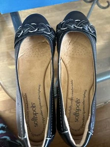 Softspots Women's Size 8.5 Slip On Shoes Black Flats - Picture 1 of 2