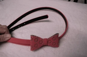 Girls Fashion Belt PINK w/ BOW ACCENT Half Inch Wide SIZE XL (33.5 to 37.5") - Picture 1 of 1