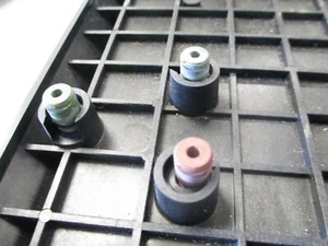 DUAL TURNTABLE  5000,  GOLDEN ONE & 7000  ONE SET THREE MOTOR GROMMETS - Picture 1 of 3