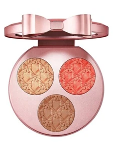 MAC Effervescence Extra Dimension Face Compact - Medium - Picture 1 of 3