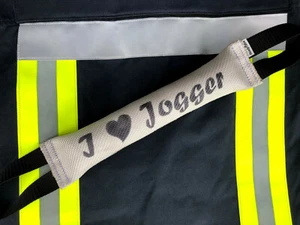 Beißwurst / Hundespielzeug / Dummy aus Feuerwehrschlauch "I ♥ Jogger" - Bild 1 von 1