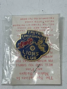 Prendedor Esmaltado Club de Leones Verdad o Consecuencias Casi Nuevo Insignia 1.5" Angel Devil - Imagen 1 de 4