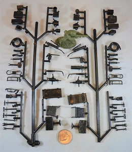 Marx Mechanic Vehicle Tools - Picture 1 of 3