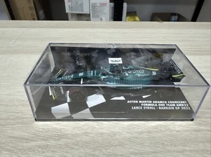 Minichamps 417220118 Aston Martin AMR22 Lancia Passeggiata Bahrain GP F1 2022 1:43 - Foto 1 di 3