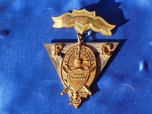 Original FCB 1874 Knights of Pythias Esto Perpetua MEDAL Made By SS Davis  - Picture 1 of 3