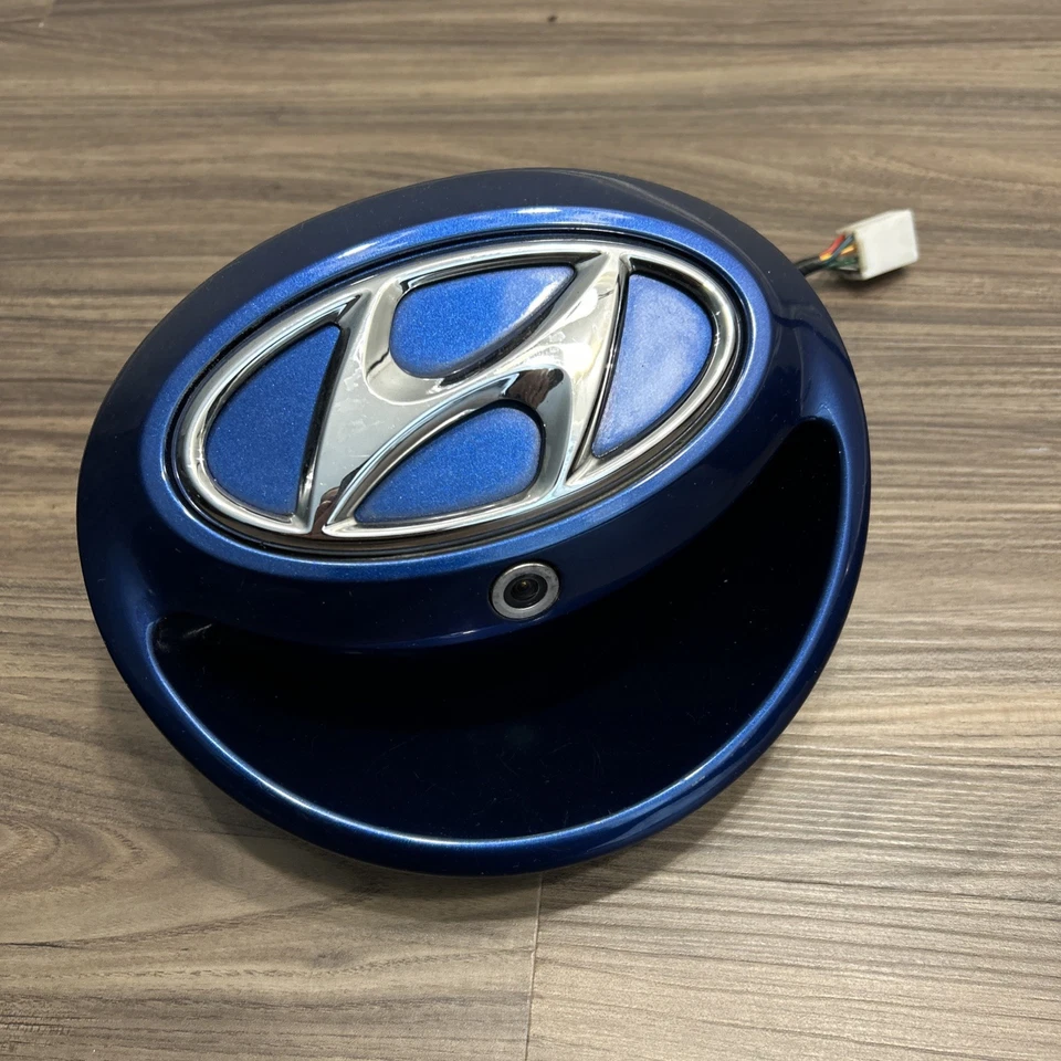 2012-2017 Hyundai Veloster Rear Trunk Hatch Trim Latch BACKUP CAMERA OEM ZD6 - Image 1 of 4