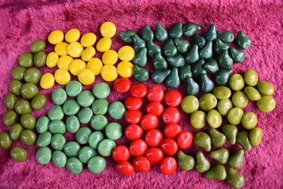 135 pcs LOT OLD CZECH RARE VINTAGE GLASS BUTTONS 1930´s ART-DECO cca 12mm - 1/2" - Image 1 of 2