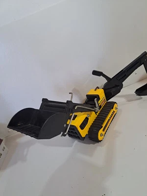 Retroexcavadora/excevadora/bulldozer Tonka 810659 T-6 de acero prensado de metal y plástico Foto 1 de 4