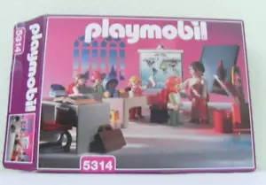 Playmobil Classroom 5314 New & Boxed Pink Series Nostalgia 5300 Dollhouse - Picture 1 of 3