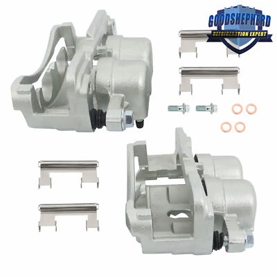 For Chevy Silverado GMC Sierra 1500 2500 Front LH & RH Brake Calipers w/ Bracket - Image 1 of 4